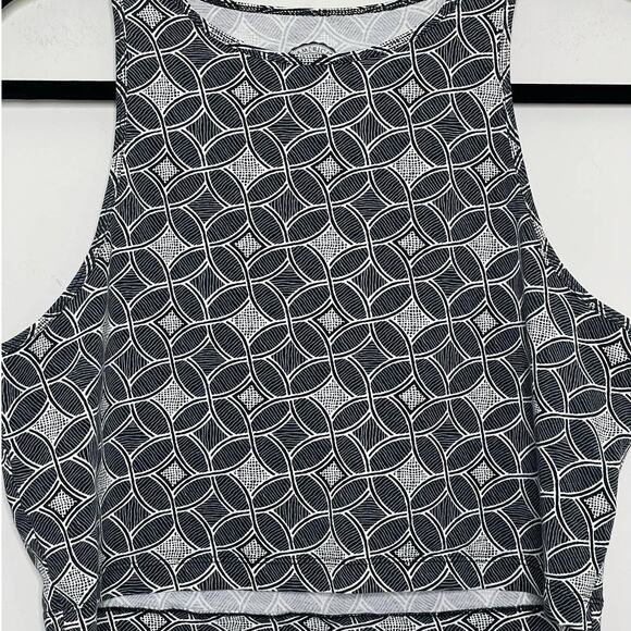 Authentic American Heritage Geometric Crop Tank Top Sleeveless Black White XL - Picture 2 of 9